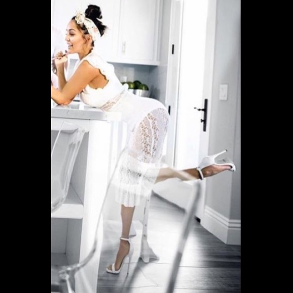 Sheer Lace Dress - Picture 4 of 16